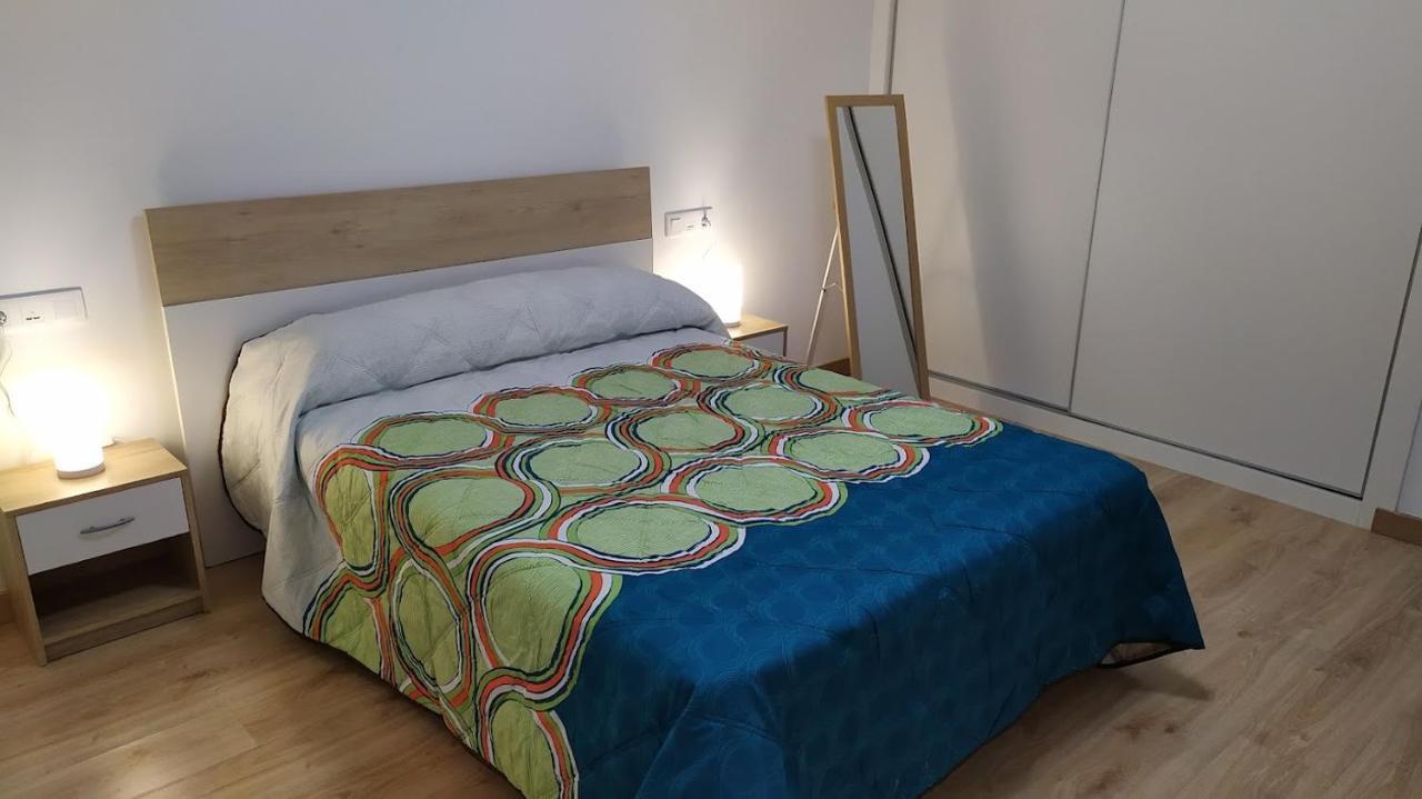 Atractivo Apartamento En La Playa Con Parking โรเกตัสเดมาร์ ภายนอก รูปภาพ